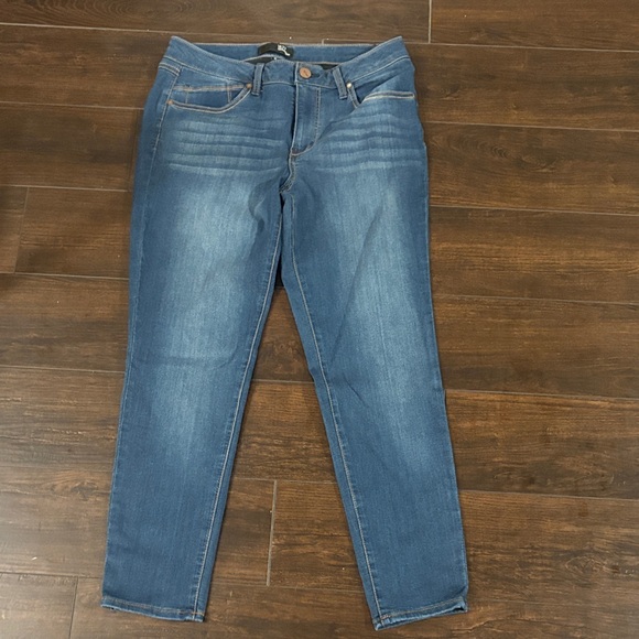 1822 Women's Jeans - Picture 1 of 3